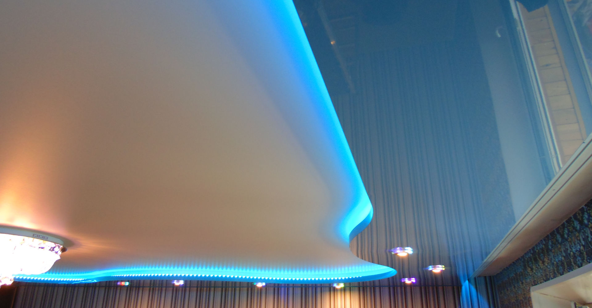 выбор натяжного потолка